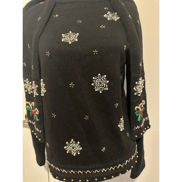 Christmas Sweater - Picture 3 of 4